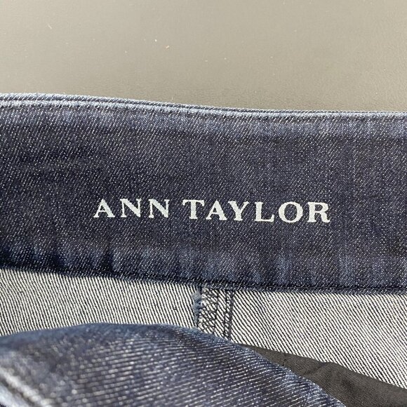 Ann Taylor Women's Denim Mini Skirt Size 4 Blue Dark Wash Zipper Detail A Line - Picture 4 of 8